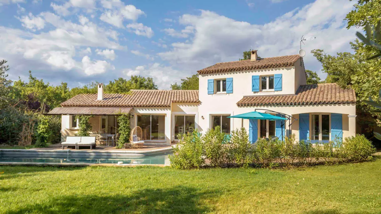 Large villa Cote d'Azur long term rental